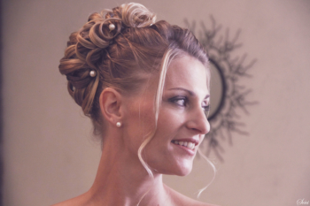 Photo mariage profil mariée coiffure