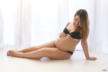 photographe pic saint loup montpellier hérault femme enceinte studio 