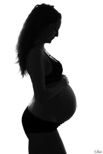 photo grossesse maman contre jour photographe pic saint loup montpellier hérault