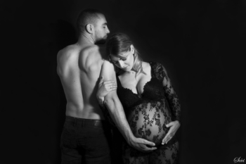photographe pic saint loup montpellier hérault couple grossesse studio